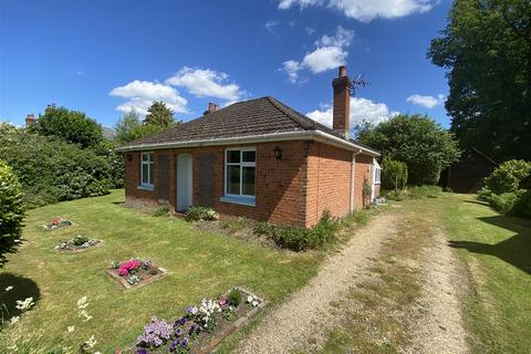 2 bedroom detached bungalow for sale, Newbridge Road, Cadnam, Hampshire