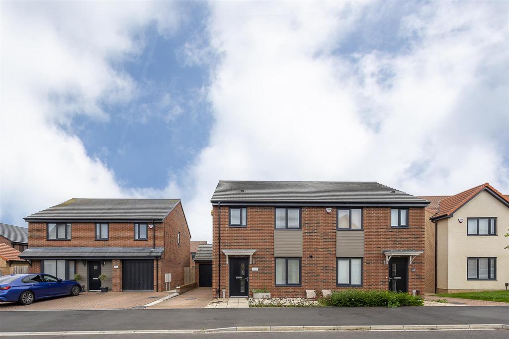 Eden Park Court, Kenton Bank Foot... 3 bed semidetached house for sale