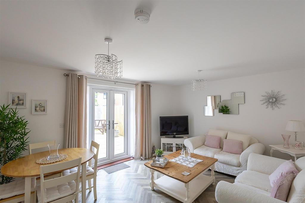 Eden Park Court, Kenton Bank Foot... 3 bed semidetached house for sale