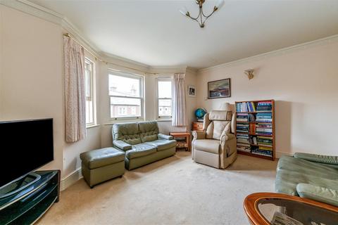 3 bedroom terraced house for sale, Duttons Road, Romsey Town Centre, Hampshire