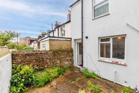 2 bedroom house for sale, Newark Place, Brighton