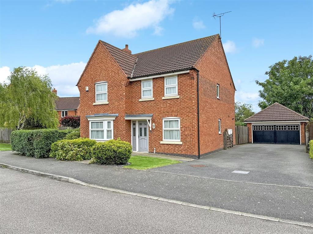 Thomas Road, Fernwood, Newark 4 bed detached house for sale £375,000