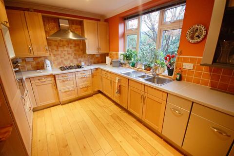 2 bedroom apartment to rent, Lancaster Road, Didsbury, Manchester
