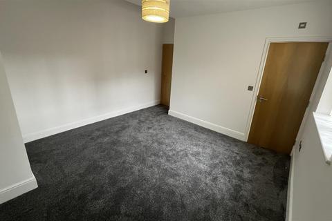 2 bedroom apartment to rent, Holbache House, Oswestry