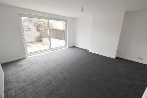 3 bedroom semi-detached house to rent, Constable Place, S14