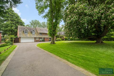 5 bedroom detached house for sale, The Woodlands, Market Harborough