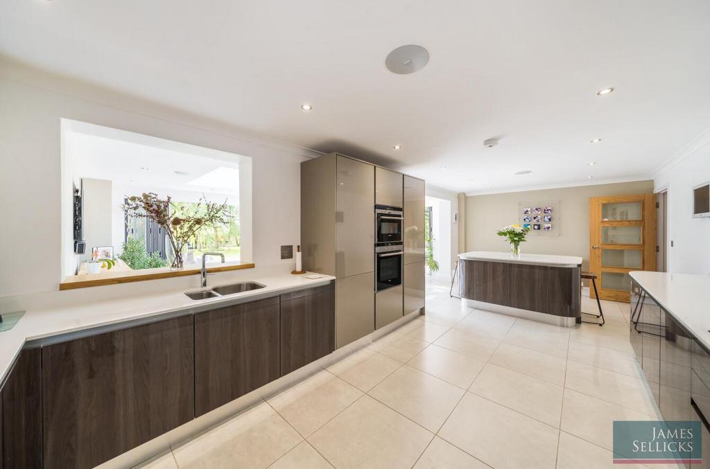 Kitchen area