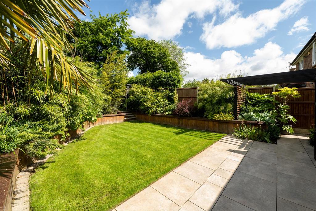 26 Dale Close, Hitchin-17.jpg