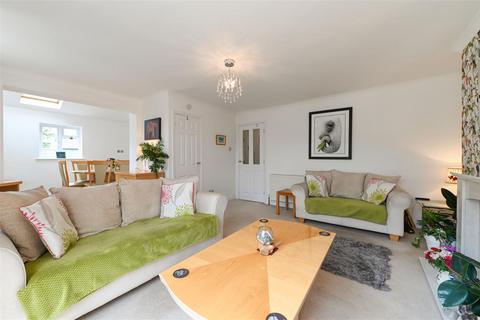 4 bedroom detached house for sale, Wentworth Close, Barnham