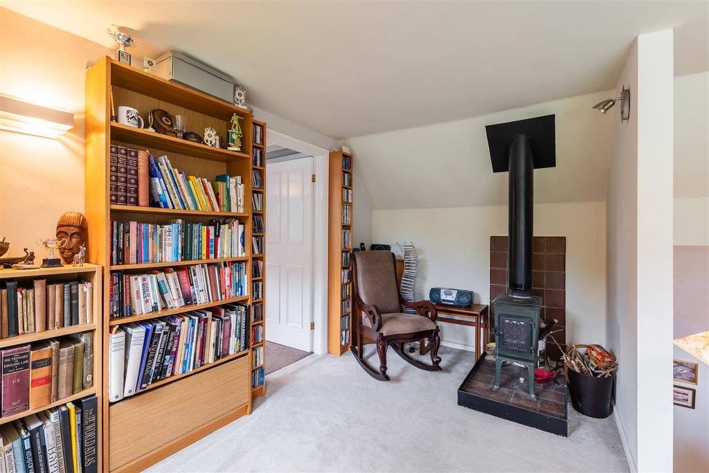 Living rooms-3.jpg