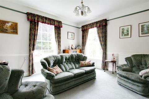 5 bedroom detached house for sale, East Street, Alford LN13