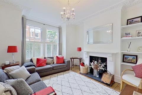 3 bedroom property to rent, Comyn Road, London