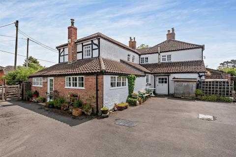 Townsend Farmhouse Townsend, Poulshot, Devizes, SN10 1SD