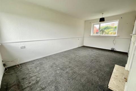 2 bedroom end of terrace house to rent, Rickgarth, Leam Lane, Gateshead