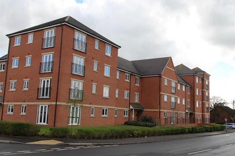 2 bedroom apartment to rent, Marshall Crescent, Stourbridge