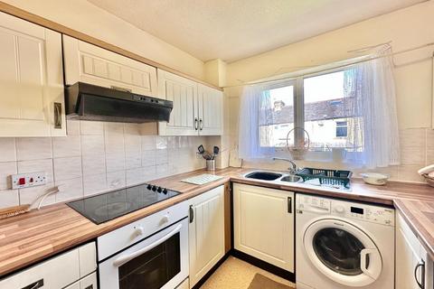 2 bedroom flat for sale, Albion Court, Burnley