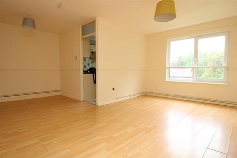 2 bedroom flat to rent, Deerleap, Bretton, Peterborough