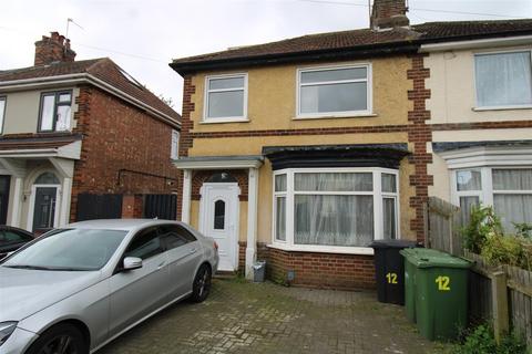 4 bedroom semi-detached house to rent, Orme Road, West Town, Peterborough