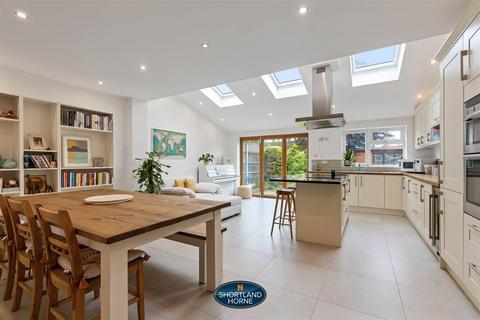 95 Babbacombe Road, Styvechale, Coventry, CV3 5NZ