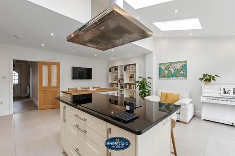 95 Babbacombe Road, Styvechale, Coventry, CV3 5NZ