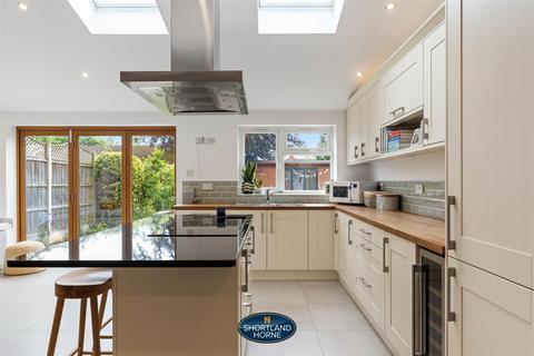 95 Babbacombe Road, Styvechale, Coventry, CV3 5NZ
