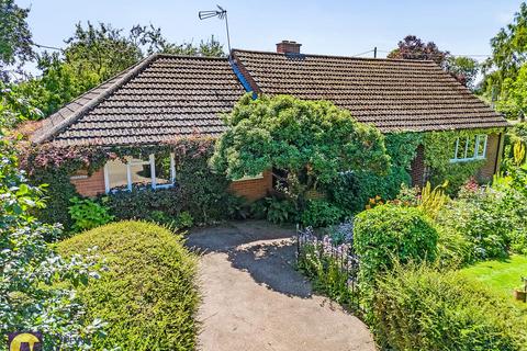 4 bedroom detached bungalow for sale, Giffords Lane, Haultwick, Nr. Ware