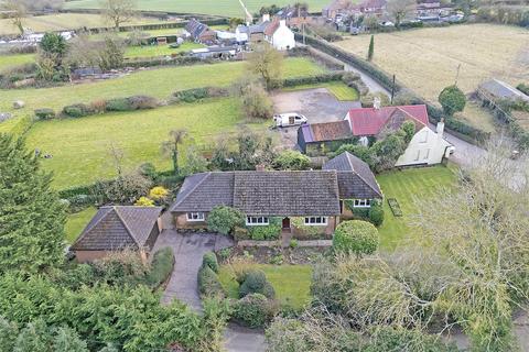 4 bedroom detached bungalow for sale, Giffords Lane, Haultwick, Nr. Ware