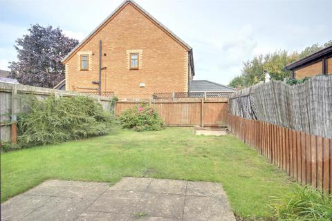 2 bedroom semi-detached house for sale, Pyruss Drive, Hull