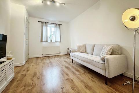 2 bedroom end of terrace house to rent, St. Fremund Way, Millpool Meadows, Leamington Spa