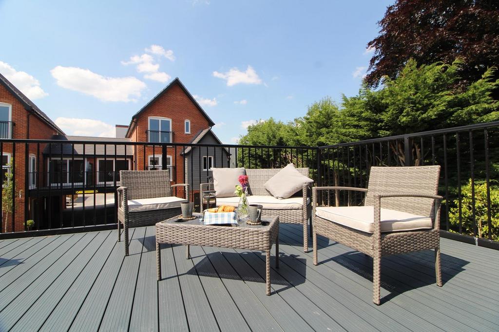Plot 7 Botanics - Terrace.JPG