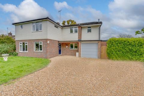 4 bedroom house to rent, Oliver Whitby Road, Chichester