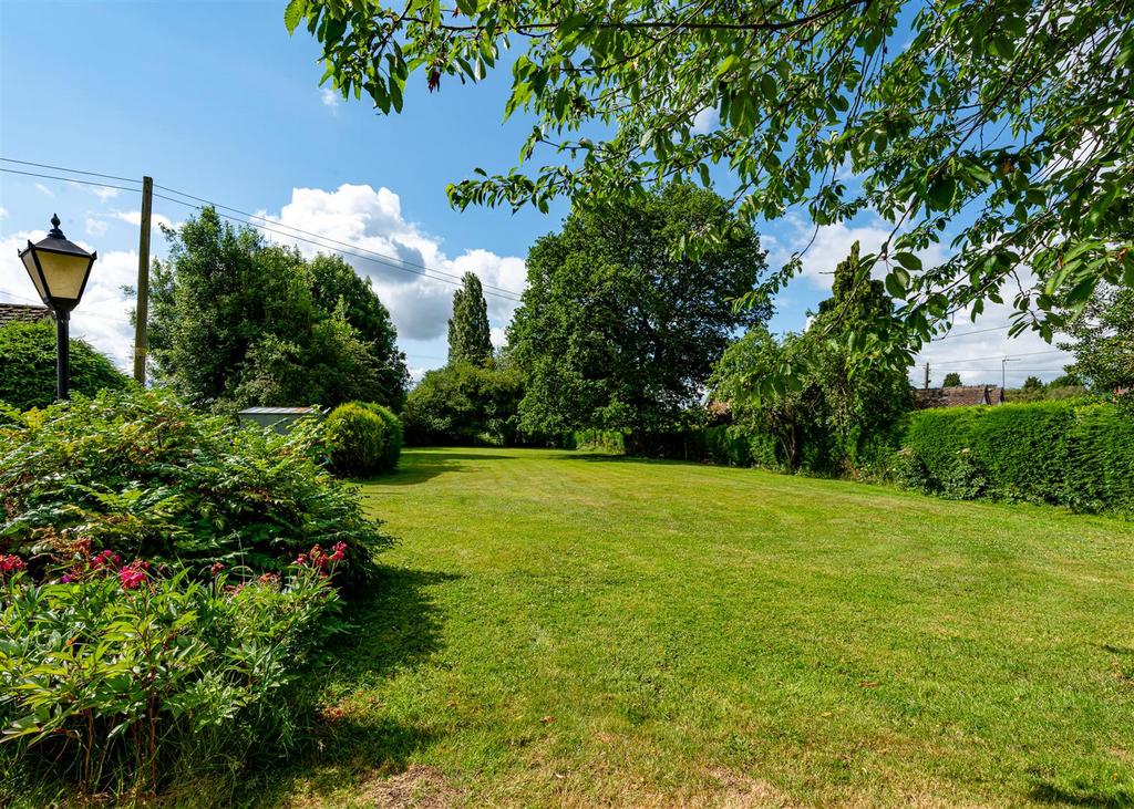 Rose Cottage-gdn1.jpg