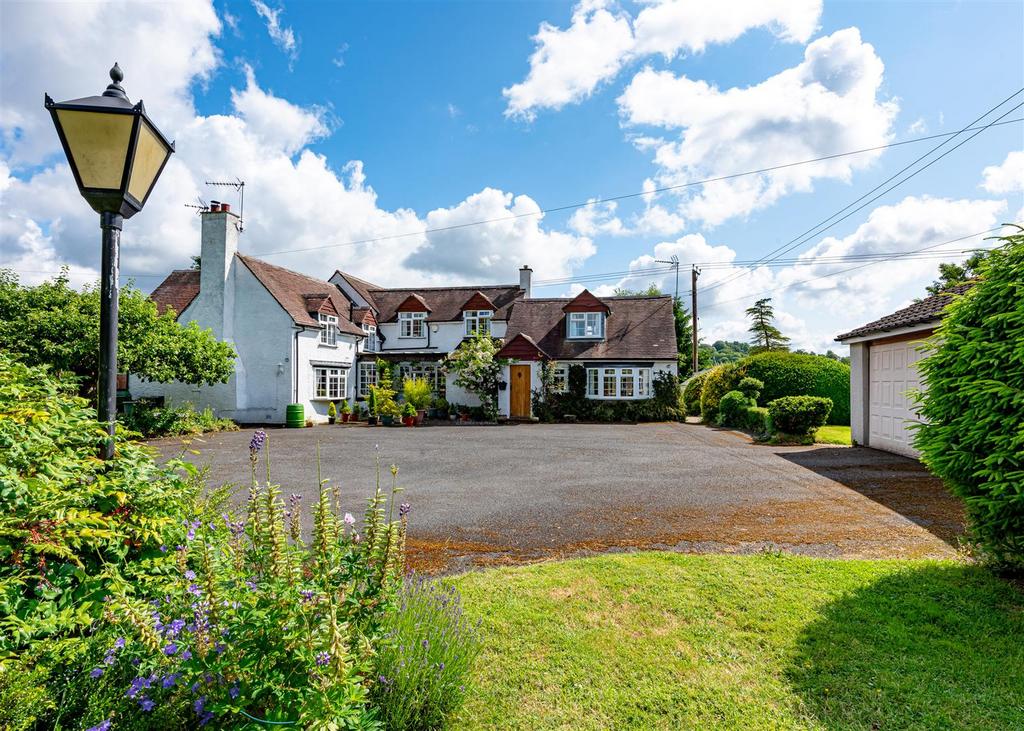 Rose Cottage-front2.jpg