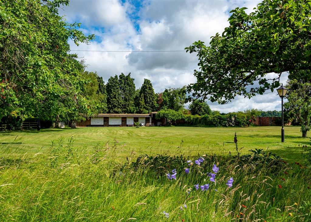 Rose Cottage-gdn2.jpg