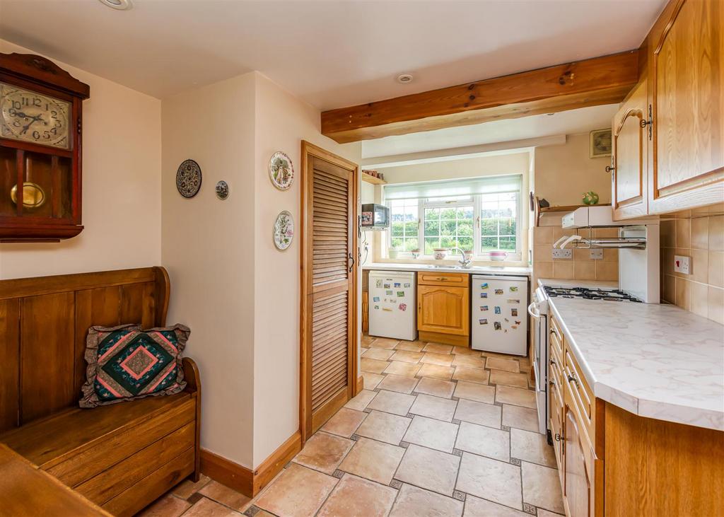 Rose Cottage-kitchen2.jpg