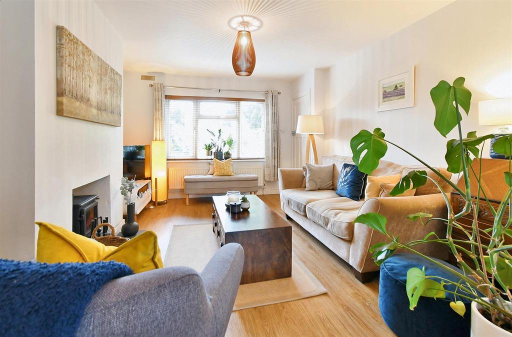 Rugby Road, Cubbington, Leamington Spa 2 bed terraced house for sale