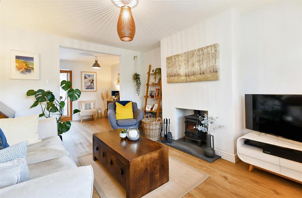 Rugby Road, Cubbington, Leamington Spa 2 bed terraced house for sale