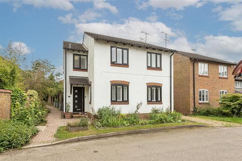 4 bedroom detached house for sale, Kingfisher Close, Wheathampstead