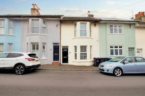 3 bedroom terraced house for sale, Livingstone Road, Burgess Hill