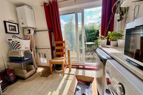 129 Station Road, Burnham-on-crouch, CM0 8HJ