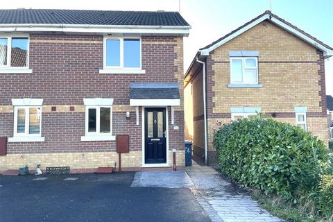 2 bedroom semi-detached house to rent, Lapwing Road, Kidsgrove, Stoke- On- Trent