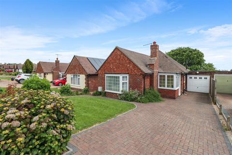 2 bedroom detached bungalow for sale, Willingdon Park Drive, West Hampden Park, Eastbourne