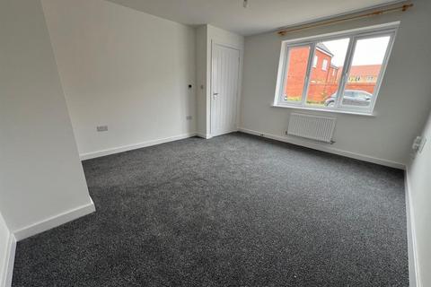 3 bedroom semi-detached house to rent, Goodwin Road, Whitmore Place, Holbrooks, Coventry, CV6 4QN