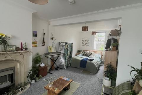 4 bedroom end of terrace house for sale, Milton Place, Gravesend, DA12