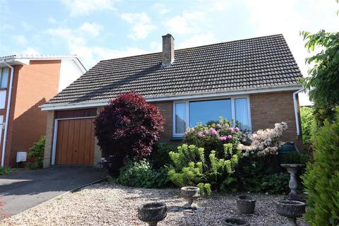 3 bedroom detached bungalow for sale, Park Avenue, Sticklepath, Barnstaple