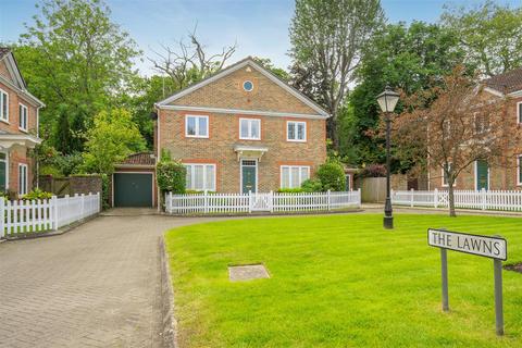 4 bedroom detached house for sale, The Lawns, Ascot