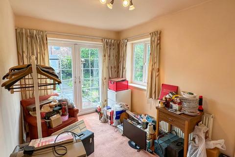 4 bedroom semi-detached house for sale, Ranworth Avenue, Heaton Mersey, Stockport