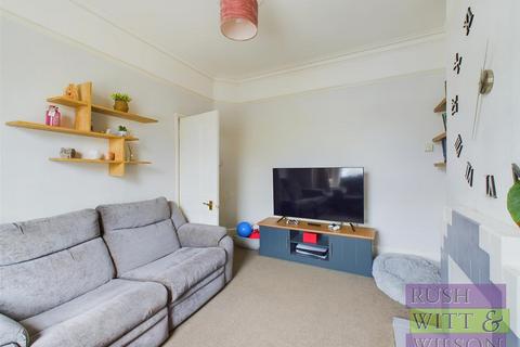 2 bedroom maisonette for sale, Queens Road, Hastings