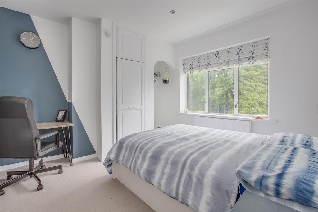 89 Bookerhill Avenue, HP12 4 EY-2.jpg