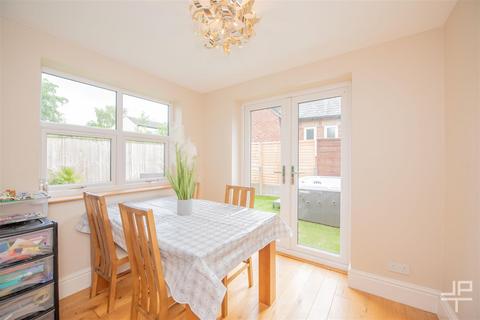 4 bedroom semi-detached house for sale, Bolton Old Road, Manchester M46